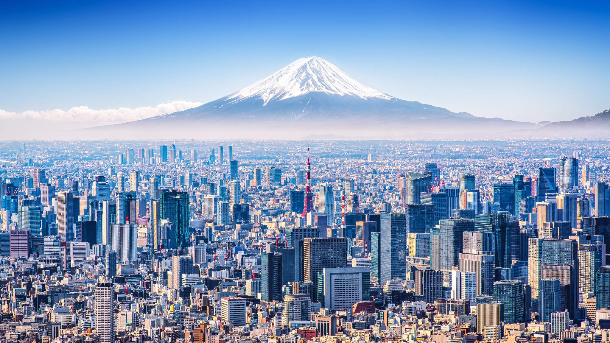 Tokio, ekonomiczna metropolia u podnóża góry Fuji.