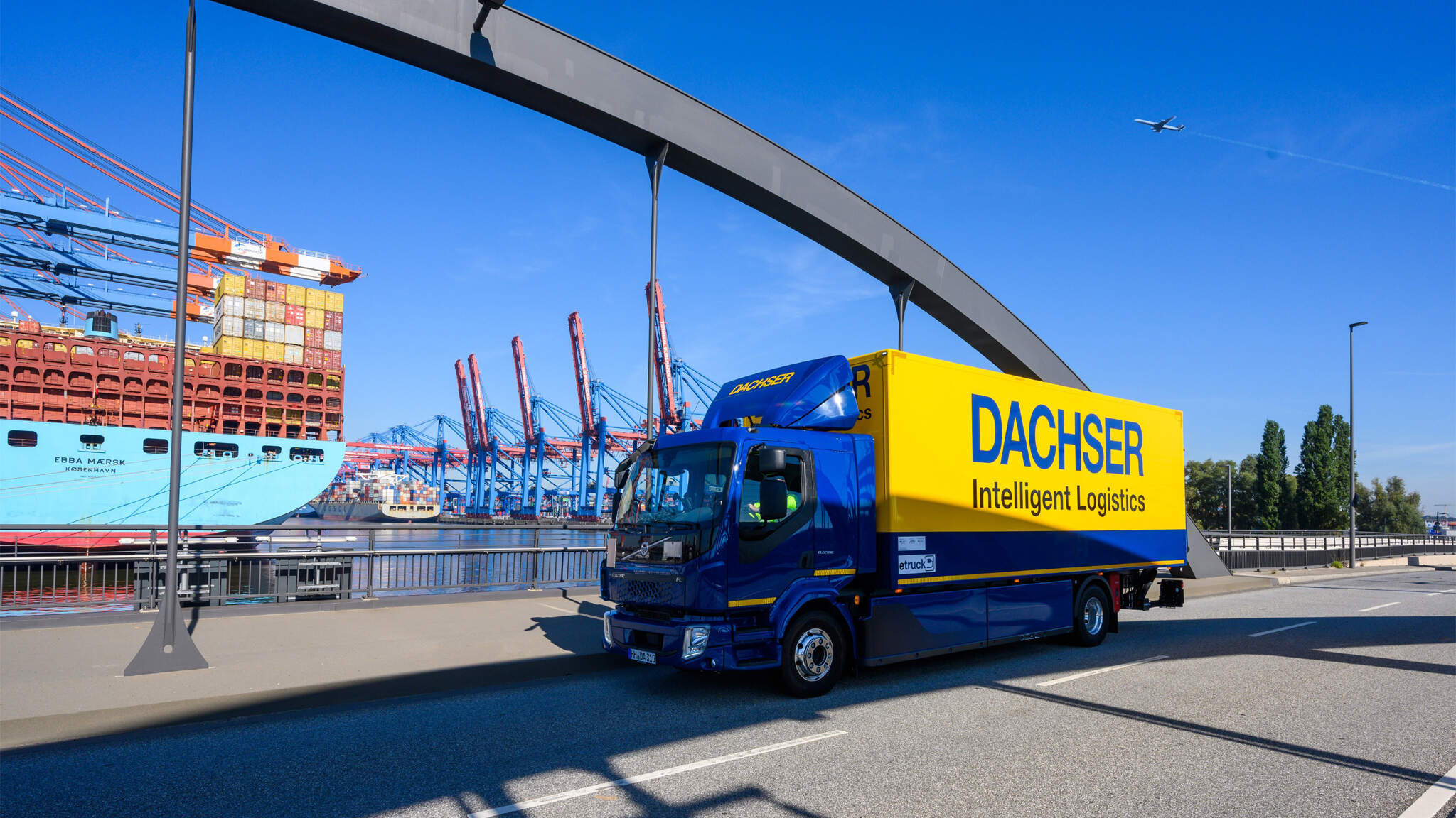 W 2023 r. DACHSER zainwestował znaczne środki w rozbudowę swoich sieci. Na 2024 r. planowane są inwestycje w wysokości około 500 mln euro. W 2023 r. DACHSER zainwestował znaczne środki w rozbudowę swoich sieci. Na 2024 r. planowane są inwestycje w wysokości około 500 mln euro.