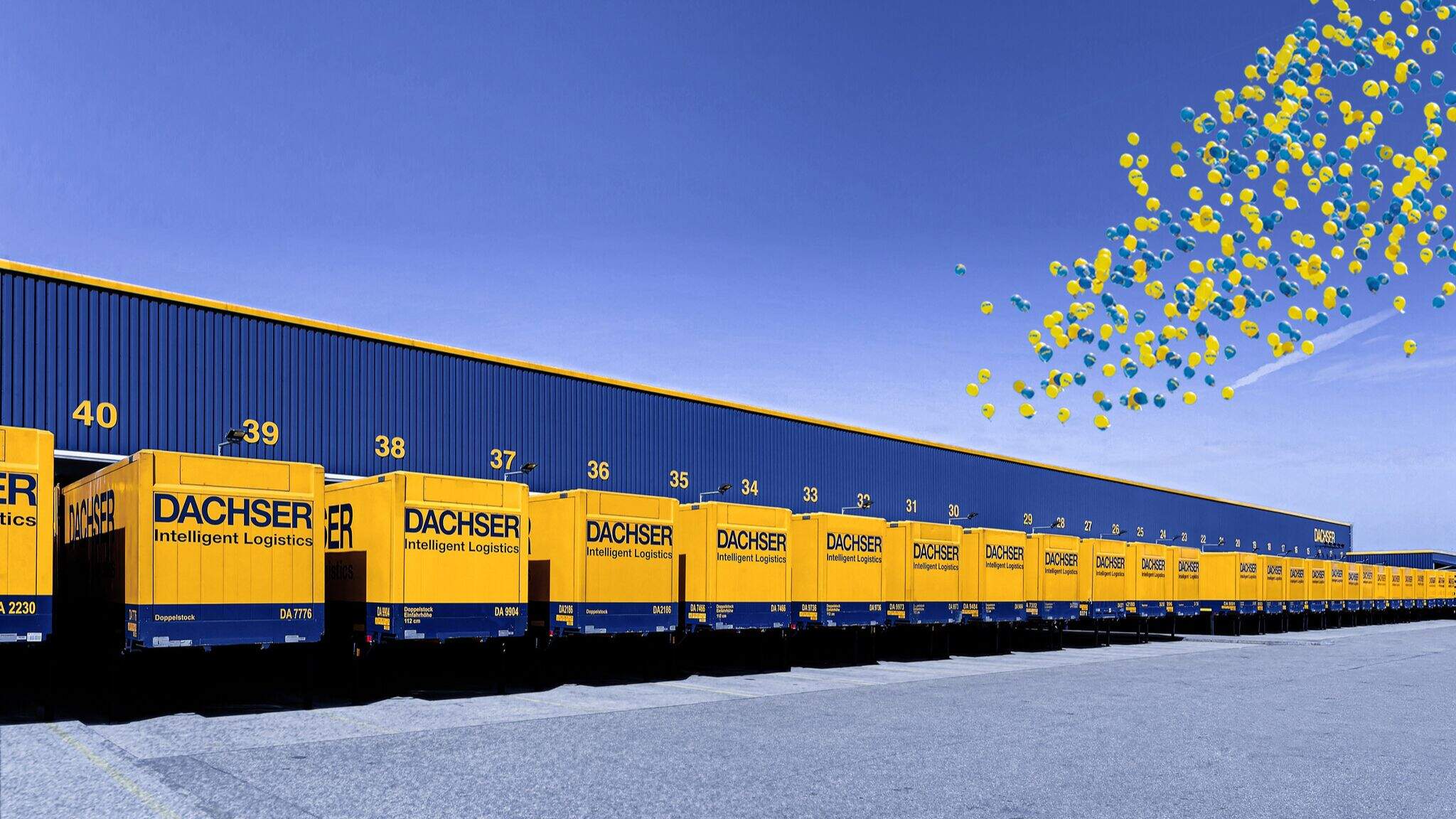 Dziś solidne fundamenty - globalna sieć DACHSER obejmująca ponad 40 kraj&oacute;w, sp&oacute;jne standardy jakości i stabilność firmy rodzinnej - pozwalają nam z odwagą i przekonaniem patrzeć w przyszłość.