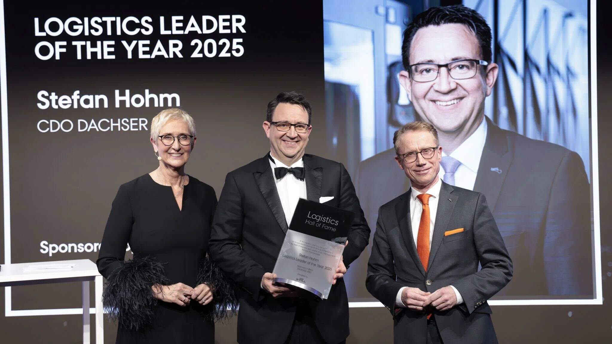Stefan Hohm otrzymuje nagrodę Logistics Leader of the Year 2025.