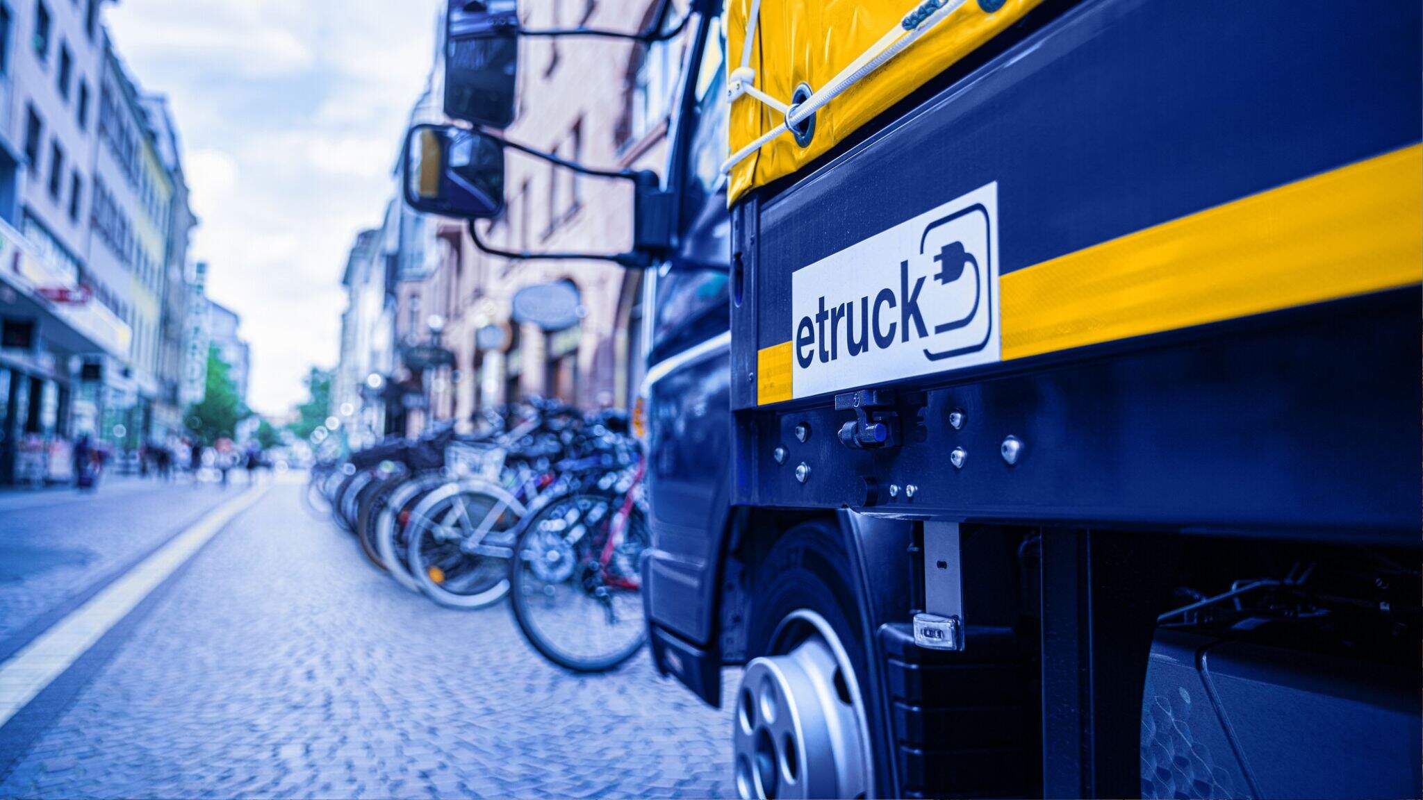 Do końca 2025 roku DACHSER zrealizował plan utworzenia w centrach 25 europejskich miast stref, w kt&oacute;rych przesyłki LTL bez chłodzenia są dostarczane przy zerowej emisji lokalnej.